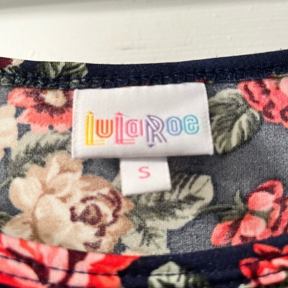 Lula Roe tunic shirt Small - Picture 2 of 3